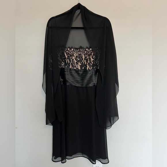 JS Boutique Black Formal Dress with sheer shawl Size 16 - Picture 1 of 7